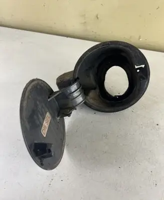 Mitsubishi Colt Fuel tank cap ZSB638301 MR959153