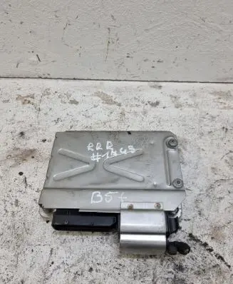 Volkswagen PASSAT B5.5 Engine control unit/module 8E0907411