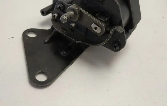 Volkswagen Sharan Vent window/glass motor 7M0847100D 95VWA29740AH