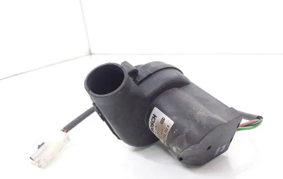 BMW 5 E39 Engine control unit/module fan 1745182 0130002831 12901745182