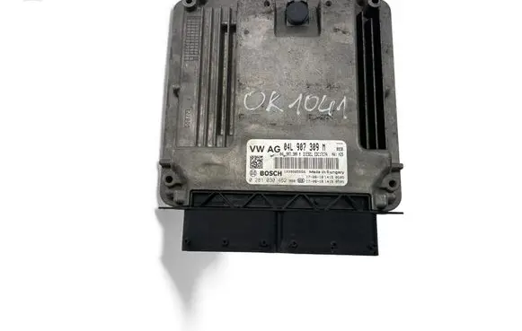 Volkswagen PASSAT B8 Engine control unit/module ECU 04L907309M 0281030462