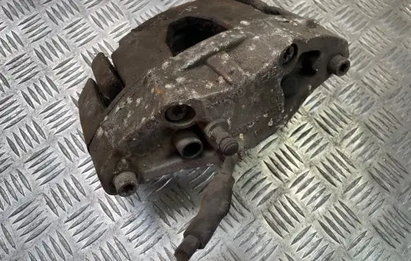 Volvo XC90 Front brake caliper