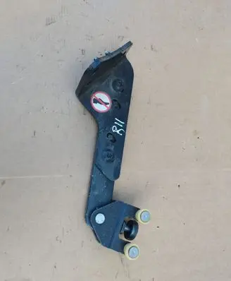 Citroen Jumpy Sliding door lower roller guide/hinge 98080758D