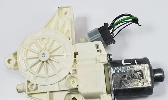 Opel Vectra C Rear door window regulator motor A2048200542