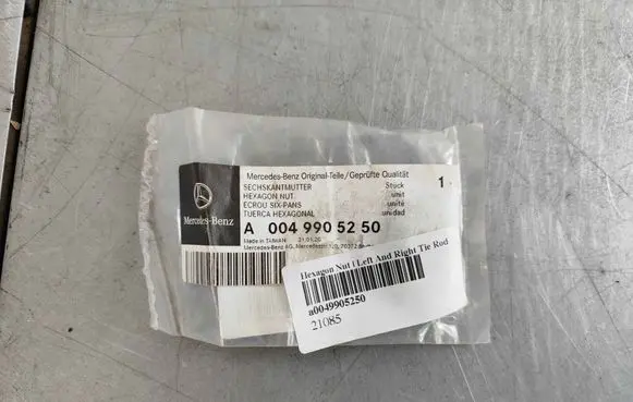 Mercedes-Benz CLA C118 X118 Nuts/bolts a0049905250