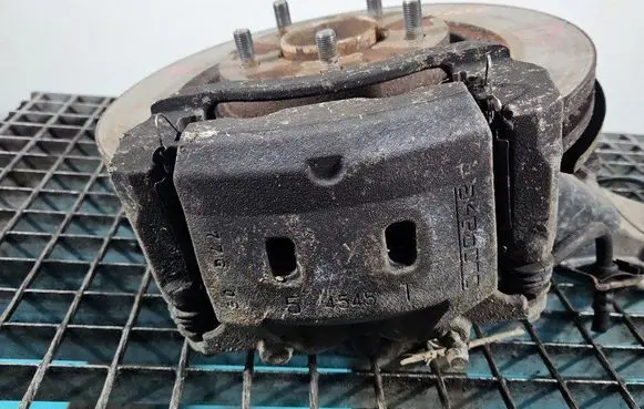 Front brake caliper