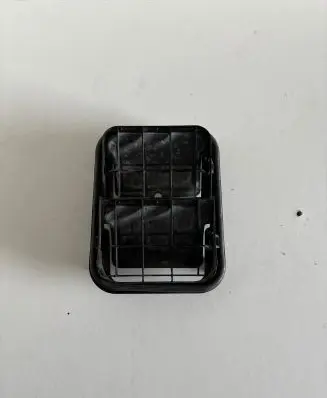 Renault Kangoo II Quarter panel pressure vent 8200728288