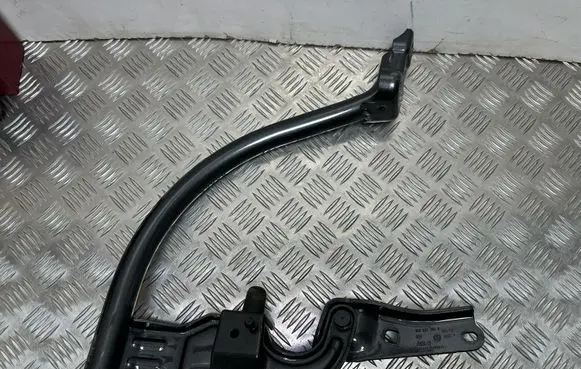 Volkswagen PASSAT B8 Tailgate/trunk/boot hinge 3G5827301