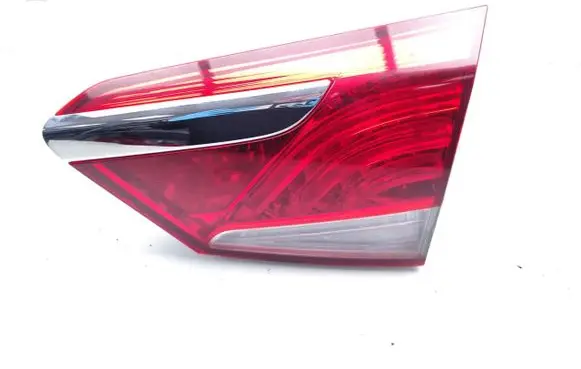 Hyundai i40 Tailgate rear/tail lights 924043Z001