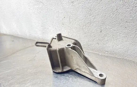 Opel Astra H Gearbox mounting bracket 13248661