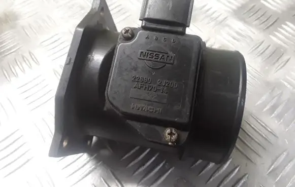 Nissan Primera Mass air flow meter 226802J200