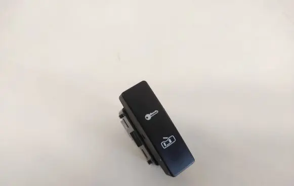 Volkswagen Touareg I Central locking switch button 7L6962125