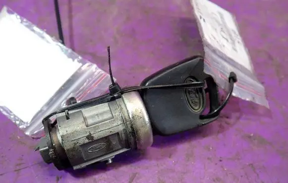 Ford Fiesta Ignition lock 