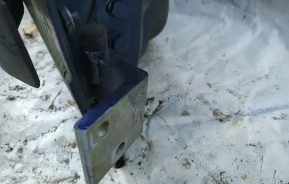Peugeot 406 Front door upper hinge