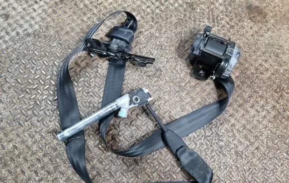 Ford Escape IV Front seatbelt LJ6BS612D64 LJ6BS612D64AD3JA6