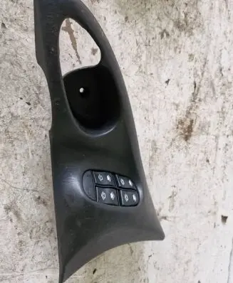 Ford Focus Electric window control switch