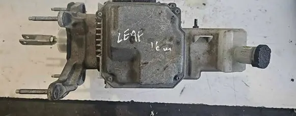 Nissan Leaf I (ZE0) Master brake cylinder EAC103503A A9A000BC8 20151215