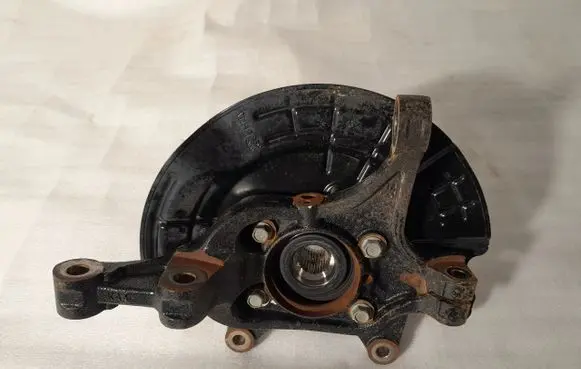 KIA Carnival Front wheel hub spindle knuckle