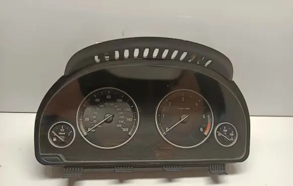 BMW 5 F10 F11 Speedometer (instrument cluster) 9280485 25811511