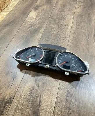 Audi Q7 4L Speedometer (instrument cluster) 4L0920950G 4F0910900C 503001725400