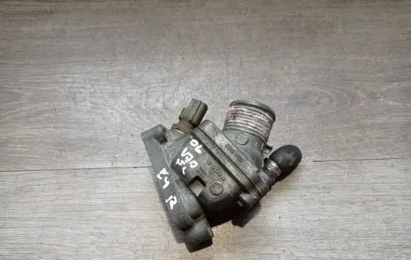 Thermostat/thermostat housing