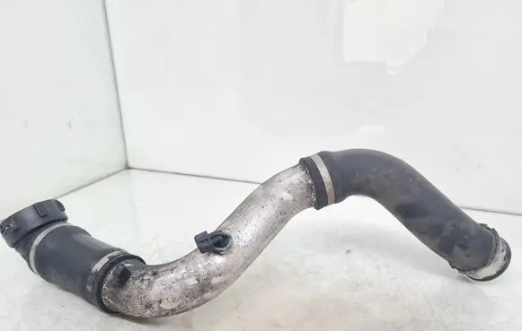 Intercooler hose/pipe