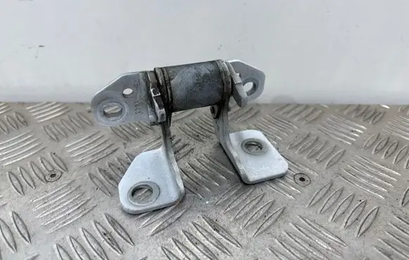 Dodge Durango III Front door lower hinge 