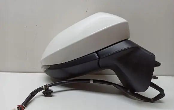 Toyota Yaris Cross Front door electric wing mirror 