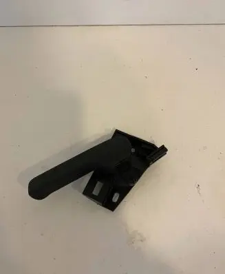 Volkswagen PASSAT B7 Engine bonnet (hood) release handle 1K1823633