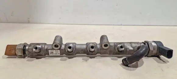 Volkswagen Polo V 6R Fuel main line pipe 03p089