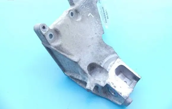 Mercedes-Benz CLS C218 X218 Engine mounting bracket A2782234304 IMPRK1079538
