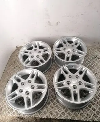 Jeep Grand Cherokee (WJ) R16 alloy rim 