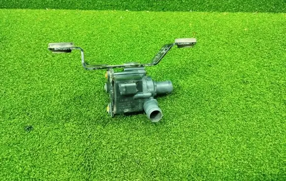 Man TGE 1gen Electric auxiliary coolant/water pump 5Q0965561B 704071160 16864697