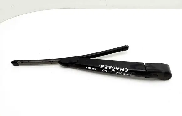 Hyundai i30 Rear wiper blade arm