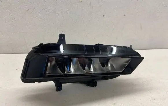 Skoda Kamiq Front fog light 657941700A 3202002076 EK207576