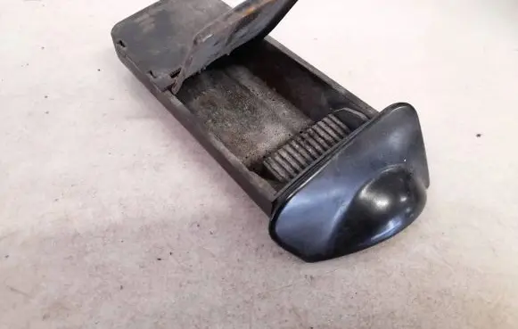 Ford Focus Car ashtray 98aba04810cfw 98ab-a04810cfw