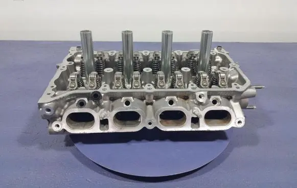 Toyota Corolla E10 Engine head 1324802251