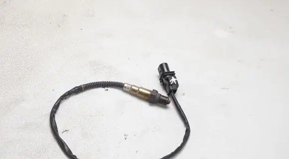 Volkswagen Touran I Lambda probe sensor 03G906262A 0281004042