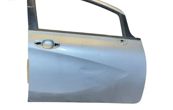 Nissan Note (E12) Front door
