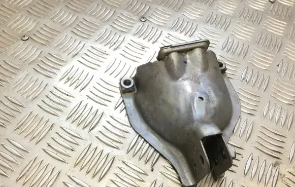 Porsche Macan (95B) Engine mounting bracket 8K0399060M 8K0399060