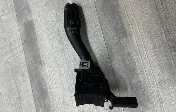 Audi A3 S3 8P Wiper control stalk 8P0953519E 10004012 00401221932501