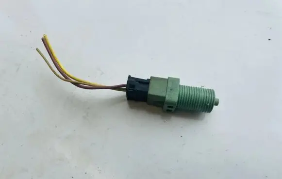 Renault Scenic I Brake pedal sensor switch 24700