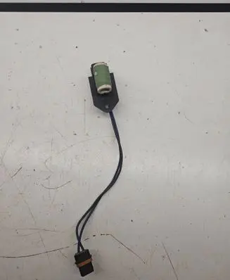 Dodge Challenger Coolant fan relay 