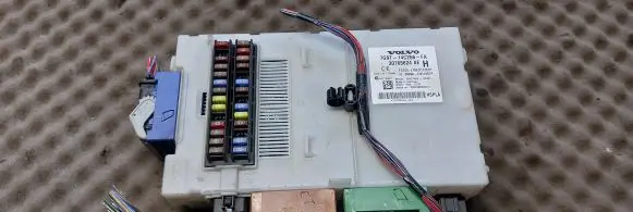 Volvo V70 Comfort/convenience module 7G9T14C256FA 30765624AE