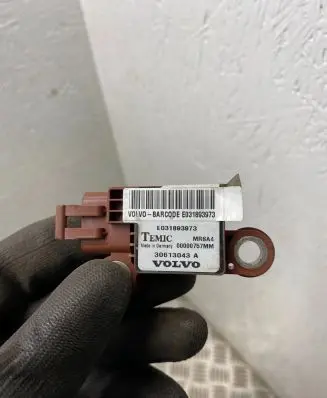 Volvo S40, V40 Airbag deployment crash/impact sensor 30613043A 00000757MM E031893973