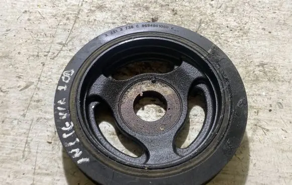 Opel Insignia A Crankshaft pulley 9654961080