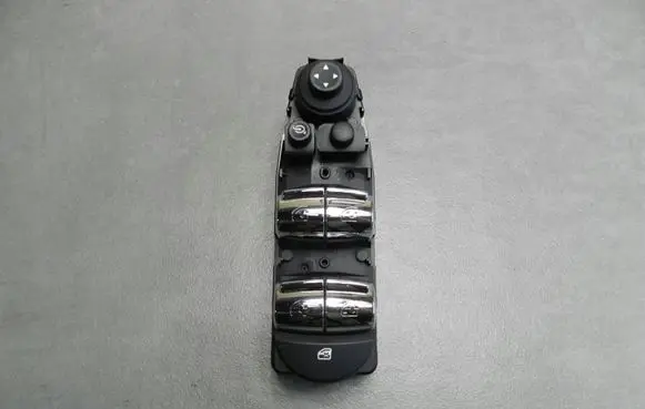 Mini Cooper Countryman F60 Electric window control switch 9354865