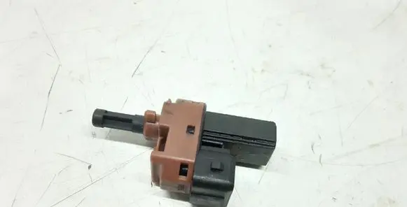 Clutch pedal sensor