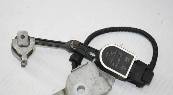 Mercedes-Benz E W213 Headlight/headlamp level sensor A0009053704
