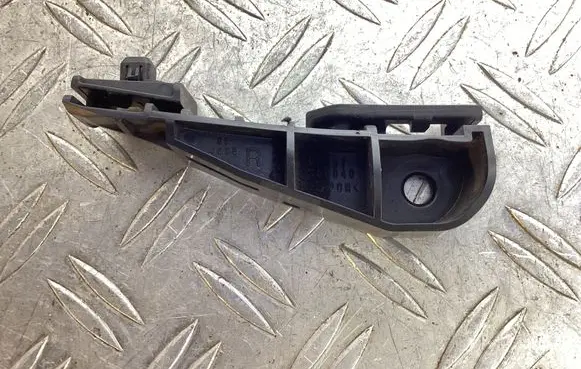 Lexus LS 460 - 600H Front bumper mounting bracket 5253750040